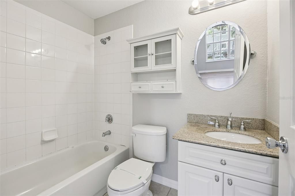 For Sale: $227,000 (2 beds, 2 baths, 1106 Square Feet)