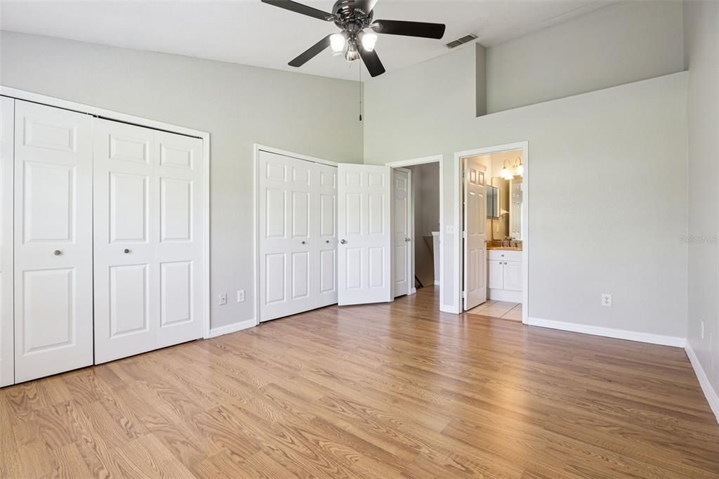 For Sale: $227,000 (2 beds, 2 baths, 1106 Square Feet)