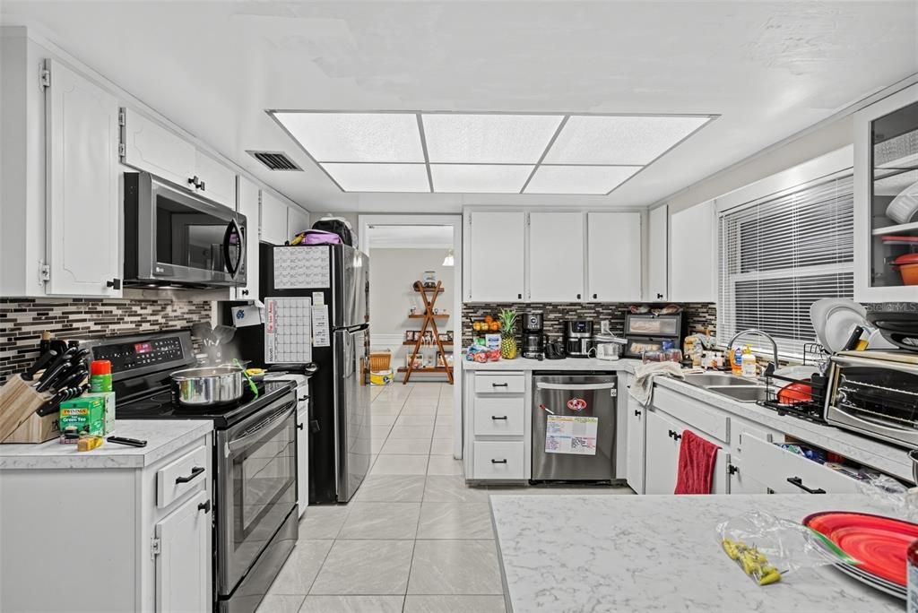 For Sale: $539,000 (4 beds, 2 baths, 2367 Square Feet)