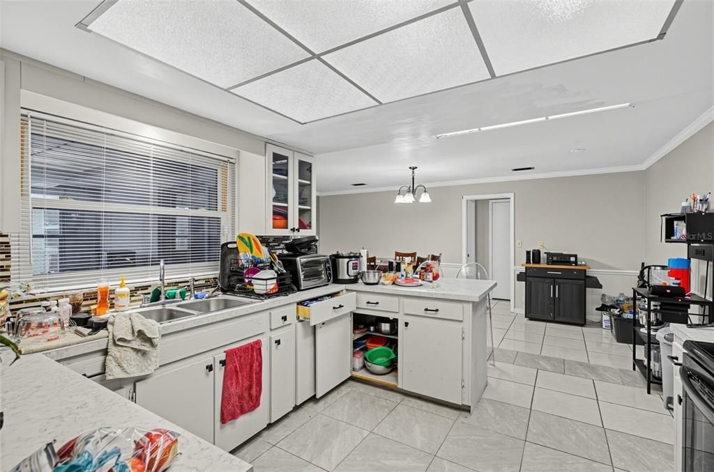 For Sale: $539,000 (4 beds, 2 baths, 2367 Square Feet)
