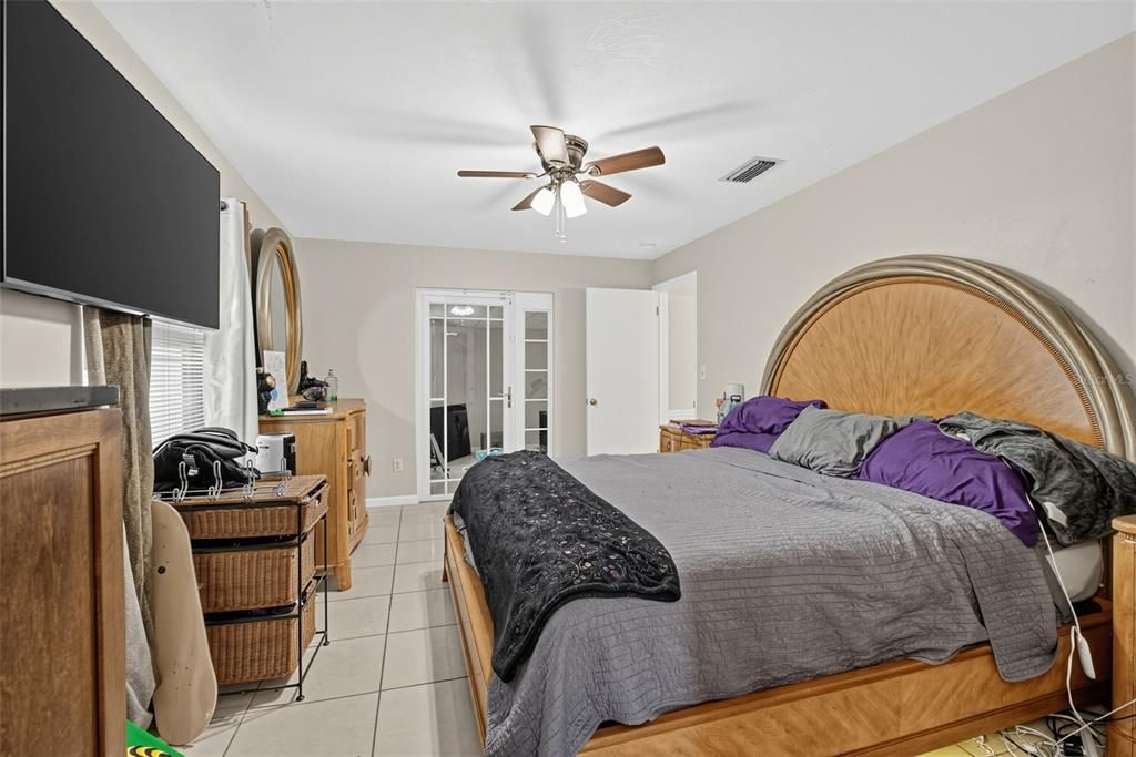 For Sale: $539,000 (4 beds, 2 baths, 2367 Square Feet)