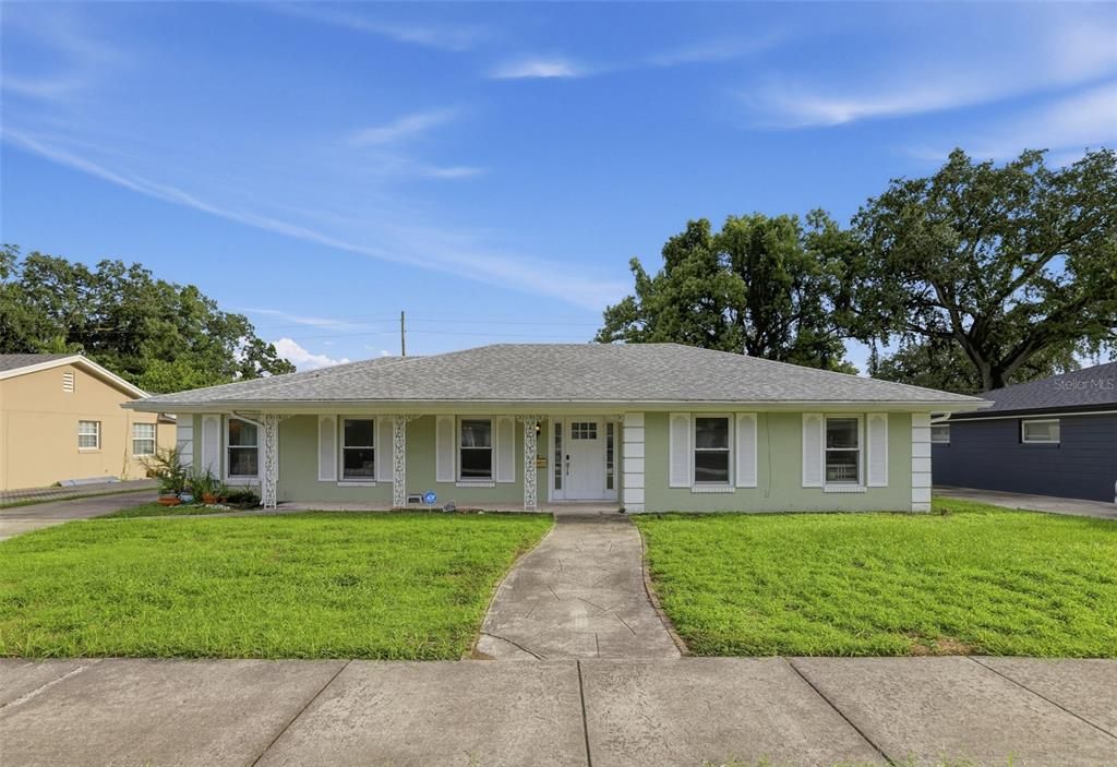 For Sale: $539,000 (4 beds, 2 baths, 2367 Square Feet)
