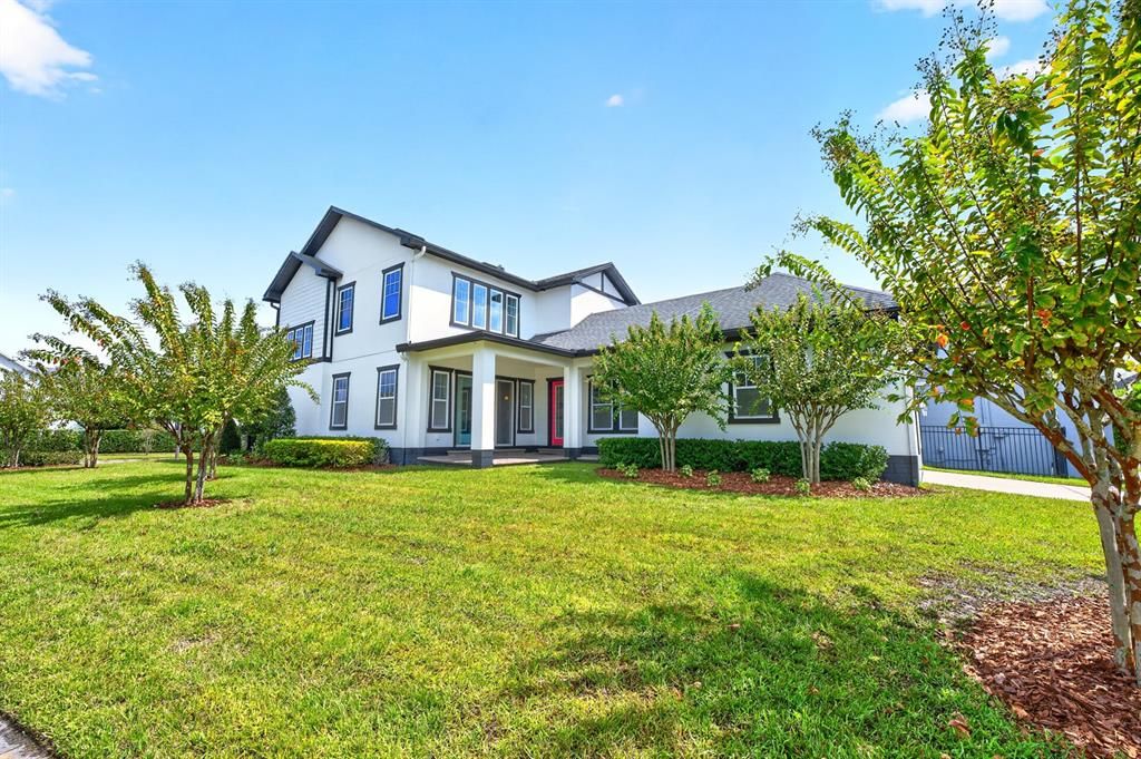 For Sale: $795,000 (4 beds, 3 baths, 2560 Square Feet)