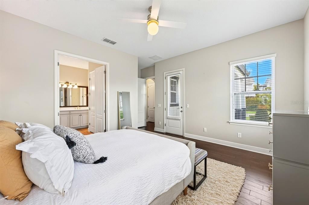 For Sale: $795,000 (4 beds, 3 baths, 2560 Square Feet)
