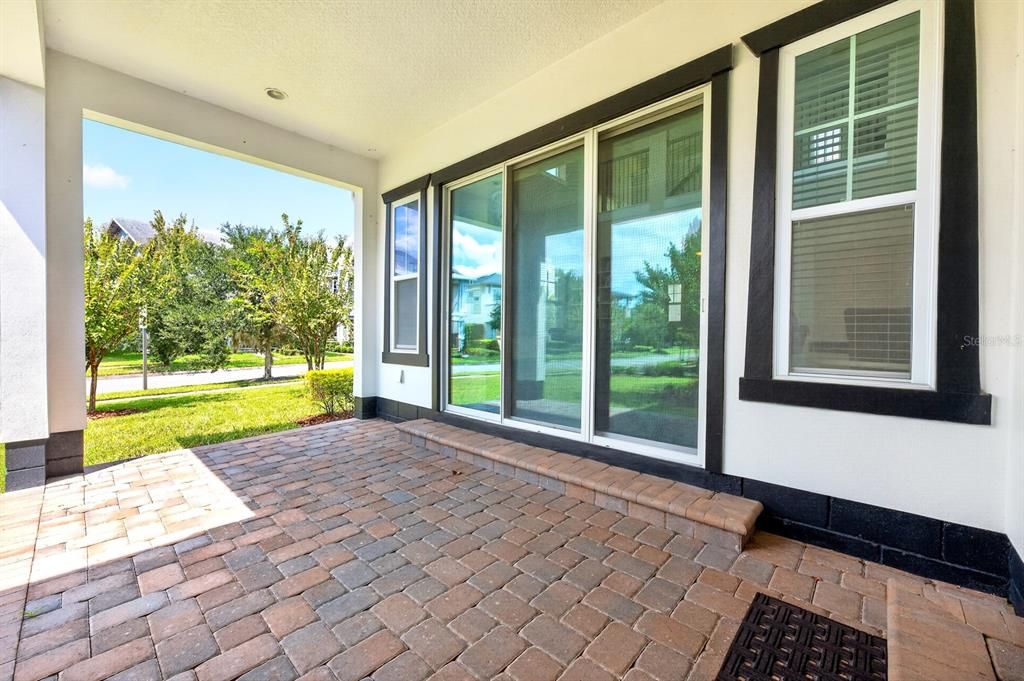 For Sale: $795,000 (4 beds, 3 baths, 2560 Square Feet)