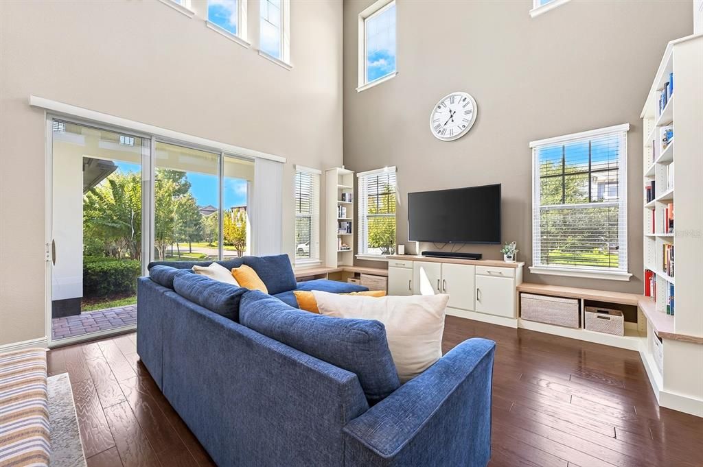 For Sale: $795,000 (4 beds, 3 baths, 2560 Square Feet)