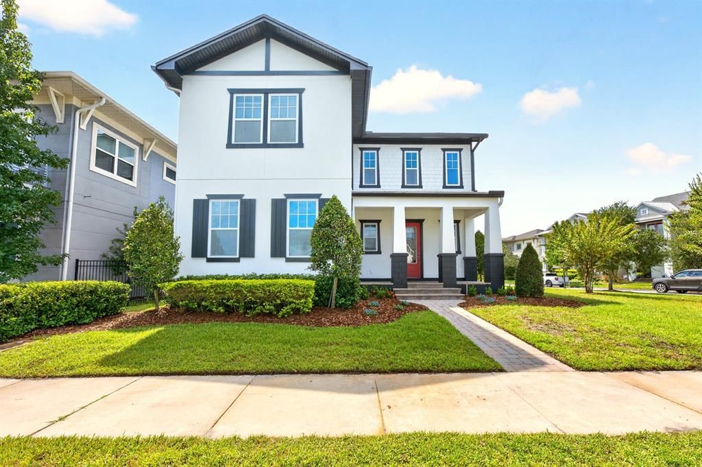 For Sale: $795,000 (4 beds, 3 baths, 2560 Square Feet)
