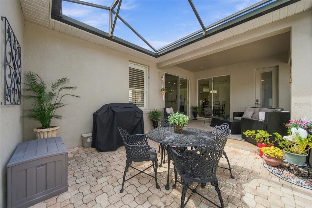 En Venta: $635,000 (4 camas, 2 baños, 3046 Pies cuadrados)