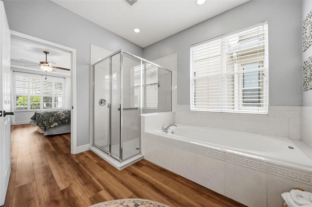 En Venta: $635,000 (4 camas, 2 baños, 3046 Pies cuadrados)