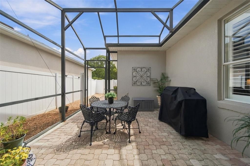 En Venta: $635,000 (4 camas, 2 baños, 3046 Pies cuadrados)