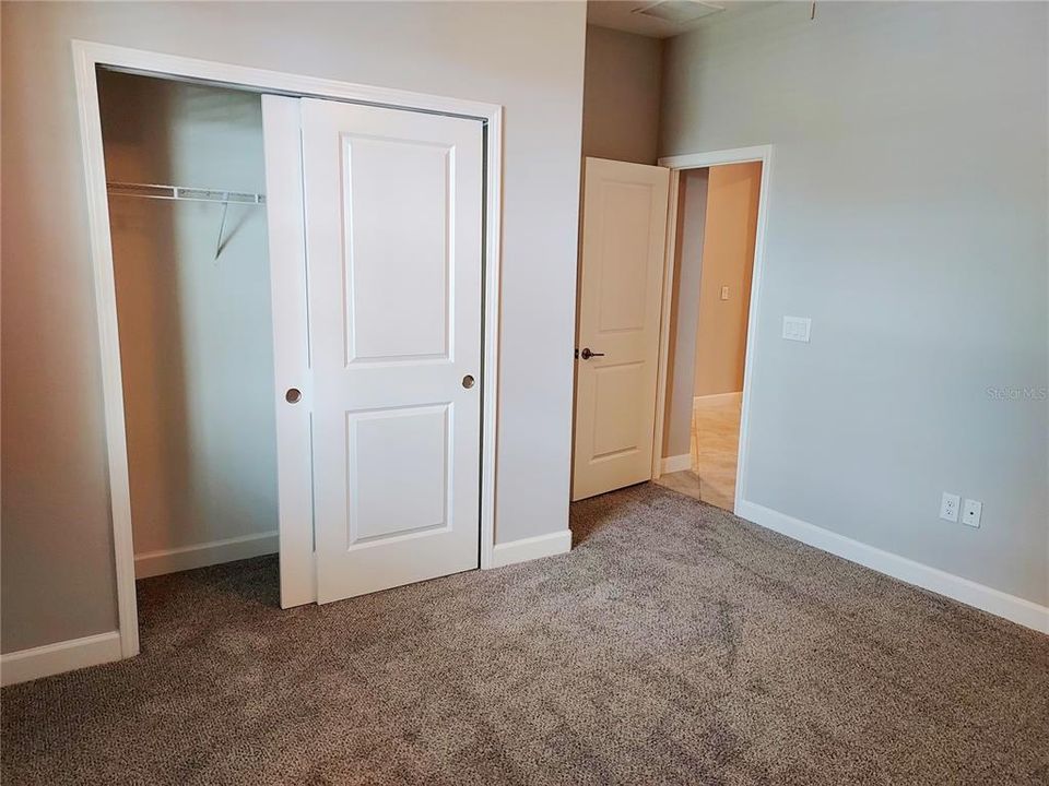 En Venta: $355,900 (4 camas, 3 baños, 2057 Pies cuadrados)