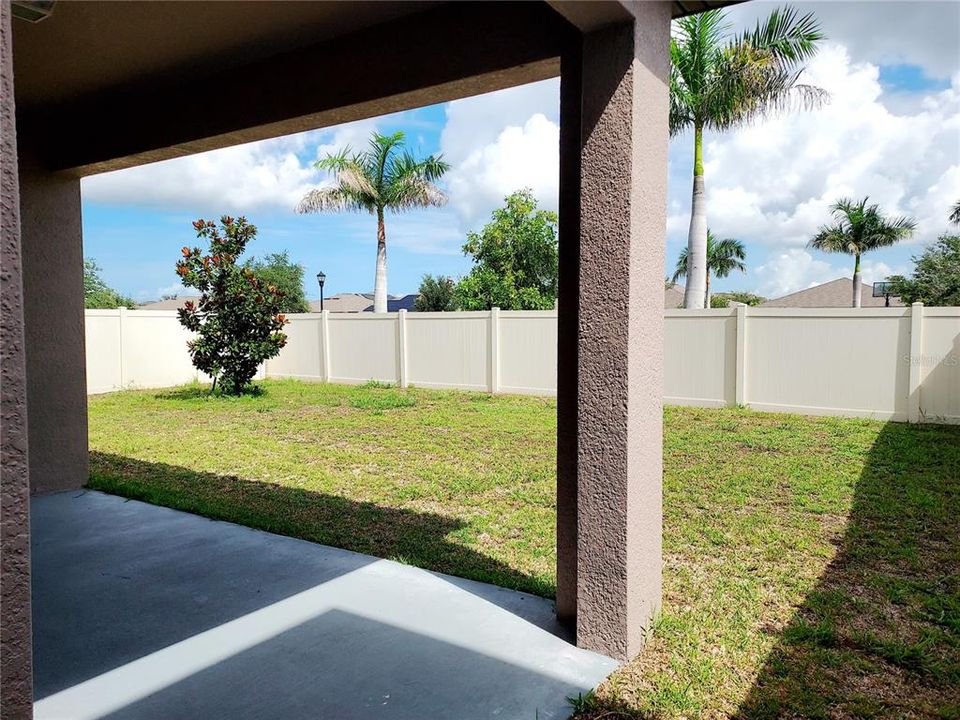 En Venta: $355,900 (4 camas, 3 baños, 2057 Pies cuadrados)
