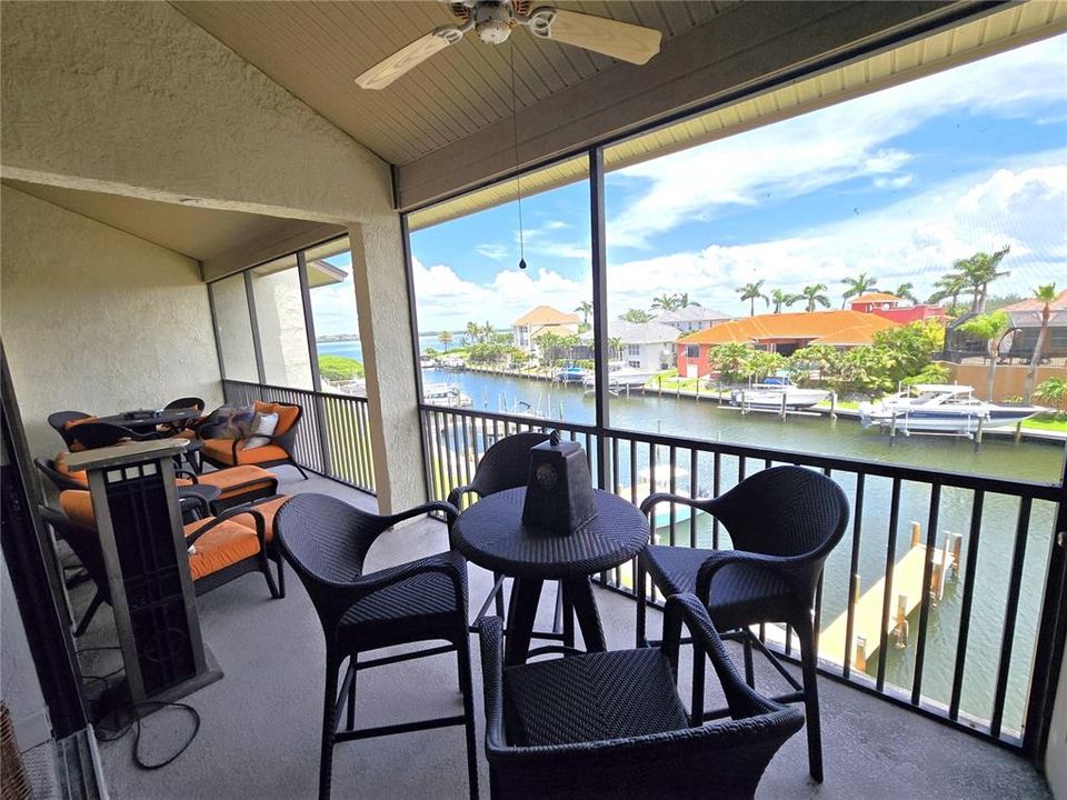 For Rent: $4,500 (3 beds, 3 baths, 2664 Square Feet)