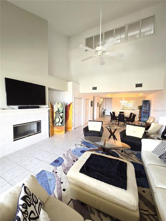 For Rent: $4,500 (3 beds, 3 baths, 2664 Square Feet)