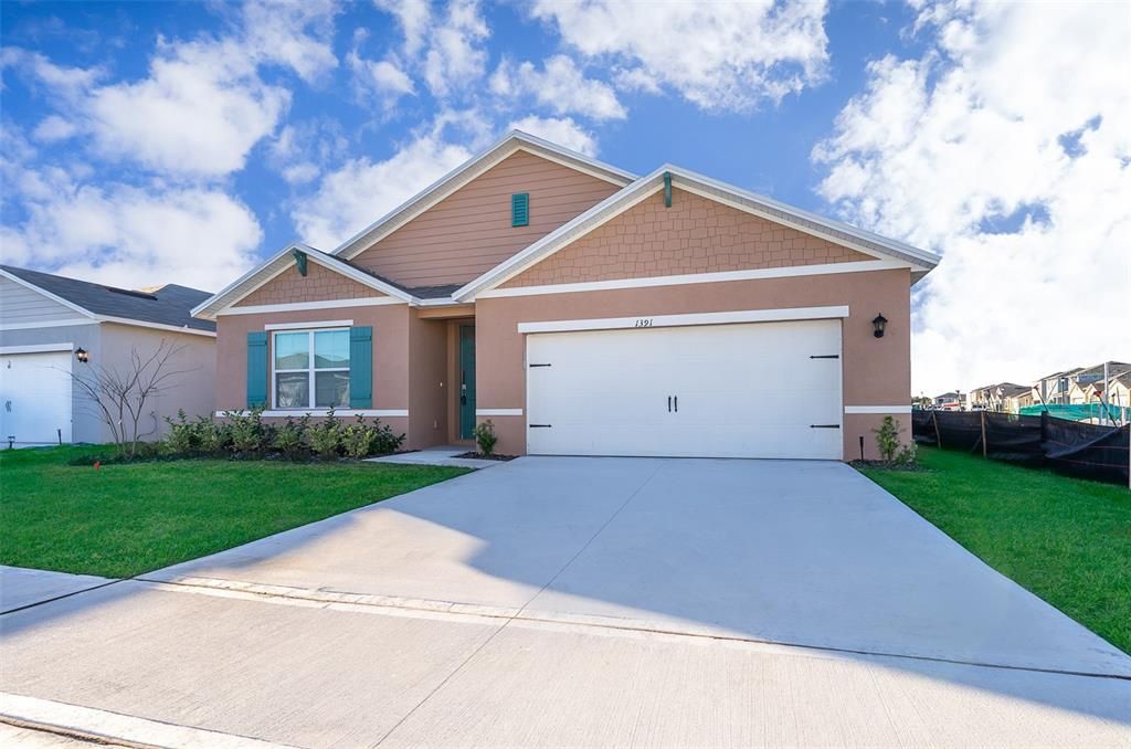 For Rent: $2,050 (4 beds, 2 baths, 1851 Square Feet)