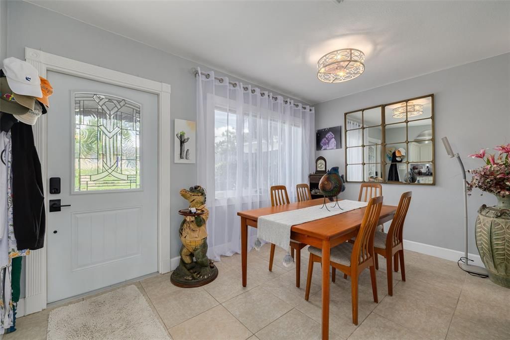 На продажу: $445,000 (3 спален, 2 ванн, 1460 Квадратных фут)