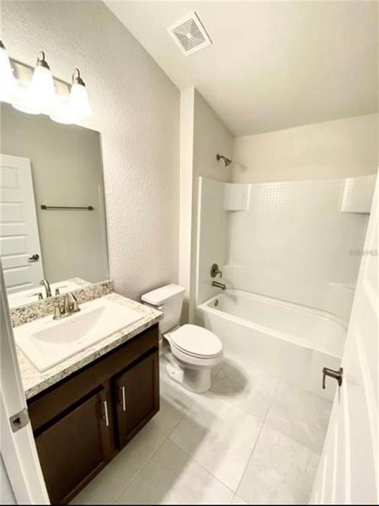 For Rent: $1,950 (4 beds, 2 baths, 1820 Square Feet)