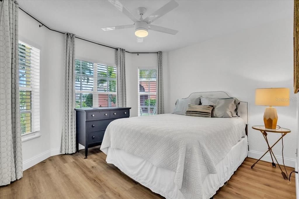 : $309,000 (2 camas, 2 baños, 1309 Pies cuadrados)
