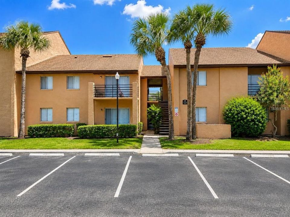 For Rent: $1,150 (2 beds, 2 baths, 1073 Square Feet)