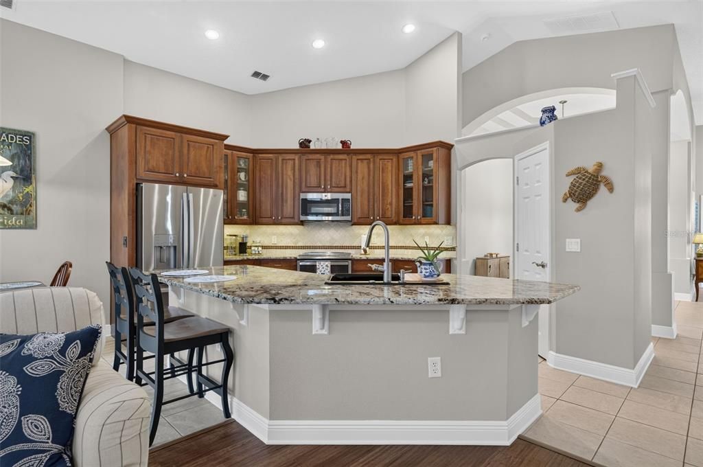 : $620,000 (4 camas, 2 baños, 2050 Pies cuadrados)