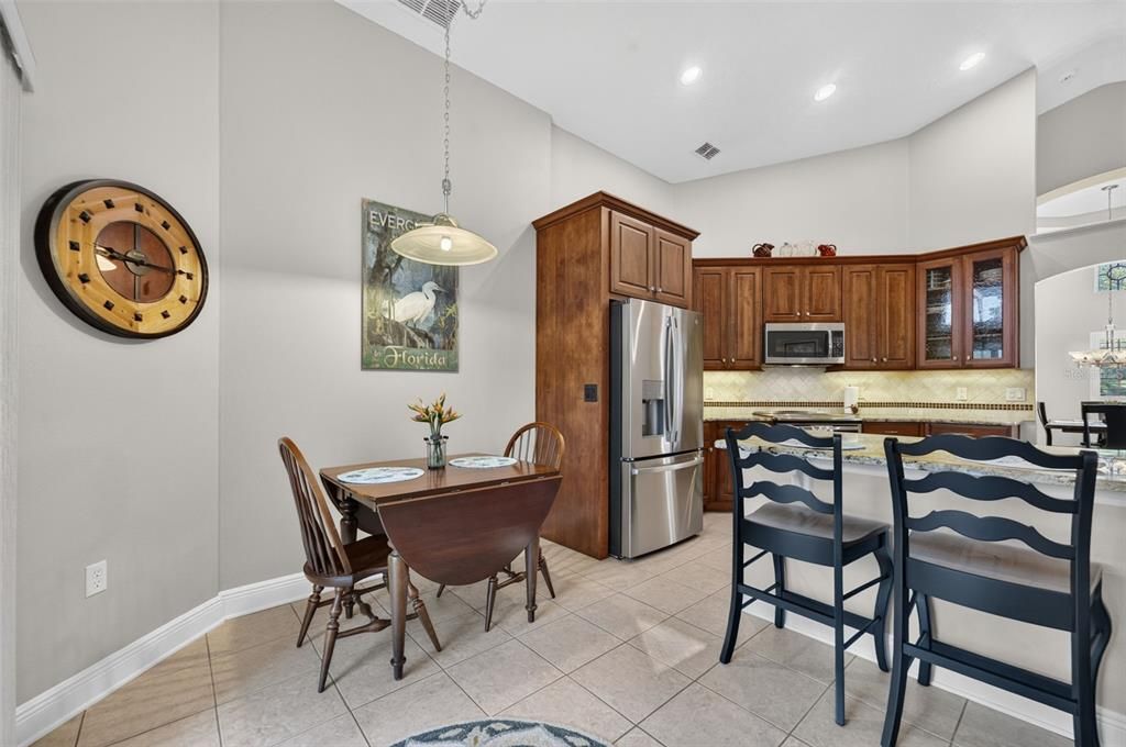 : $620,000 (4 camas, 2 baños, 2050 Pies cuadrados)