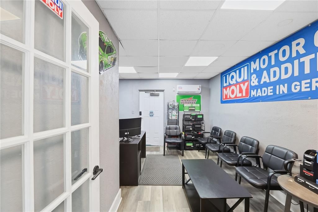 For Sale: $1,100,000 (0 beds, 0 baths, 1386 Square Feet)