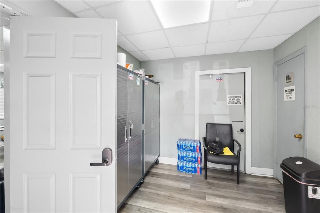 For Sale: $1,100,000 (0 beds, 0 baths, 1386 Square Feet)
