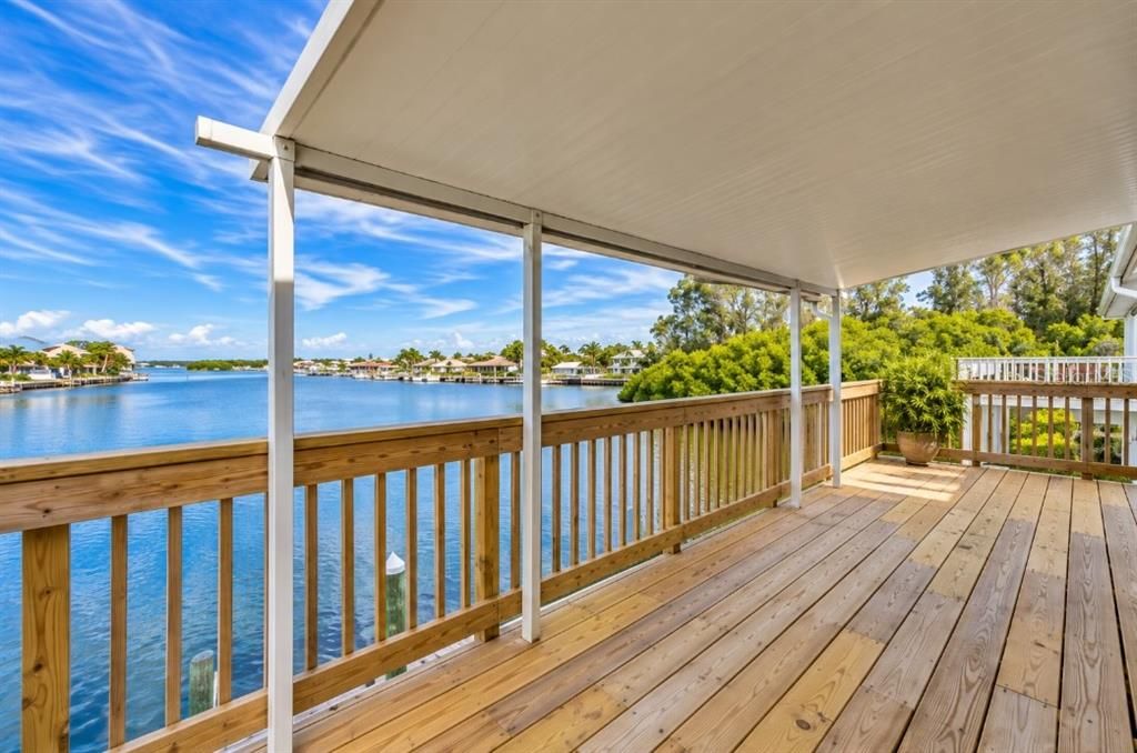 For Sale: $560,000 (2 beds, 2 baths, 1056 Square Feet)