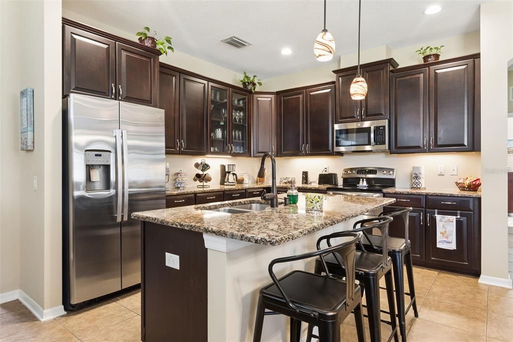 For Sale: $359,900 (3 beds, 2 baths, 2112 Square Feet)