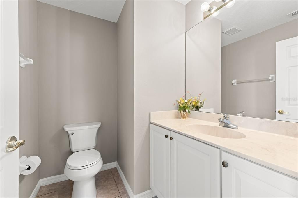 For Sale: $389,000 (3 beds, 2 baths, 1951 Square Feet)