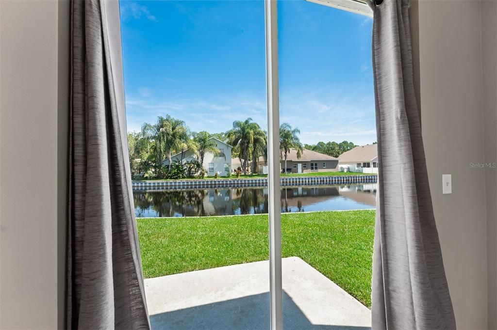 For Sale: $389,000 (3 beds, 2 baths, 1951 Square Feet)