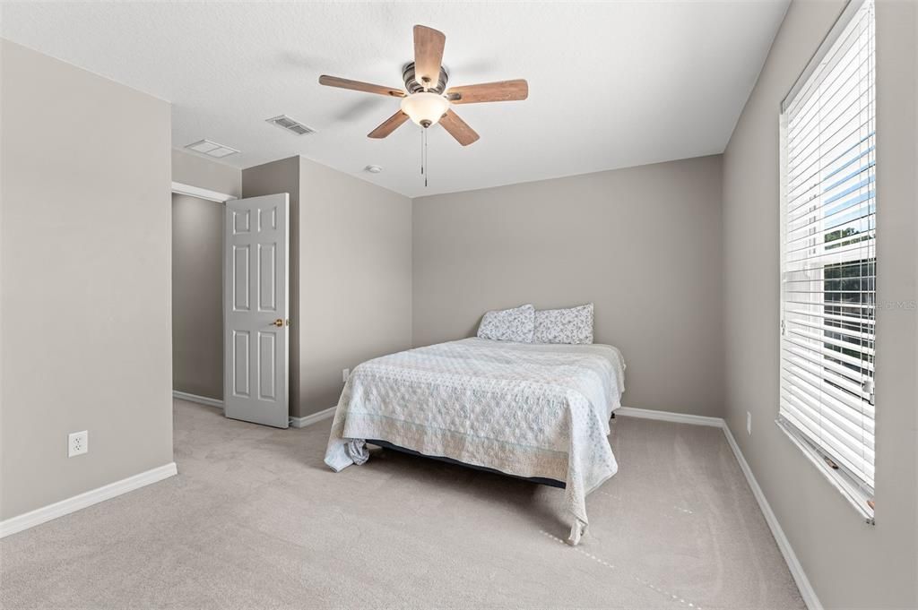 For Sale: $389,000 (3 beds, 2 baths, 1951 Square Feet)