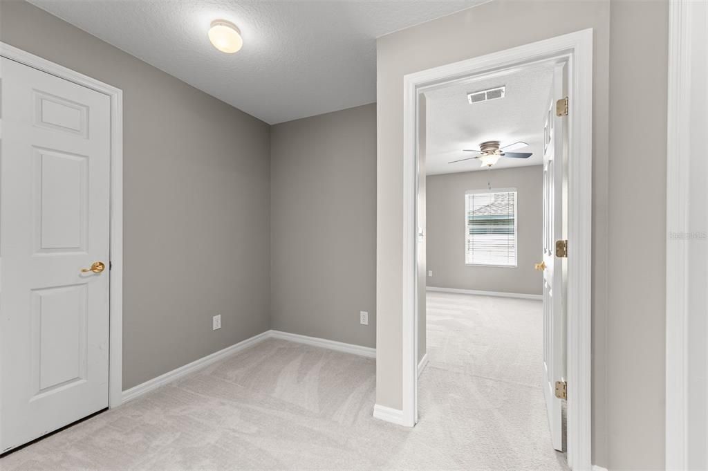 For Sale: $389,000 (3 beds, 2 baths, 1951 Square Feet)