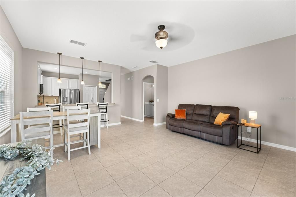For Sale: $389,000 (3 beds, 2 baths, 1951 Square Feet)