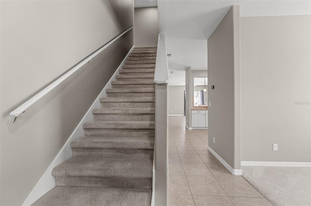 For Sale: $389,000 (3 beds, 2 baths, 1951 Square Feet)