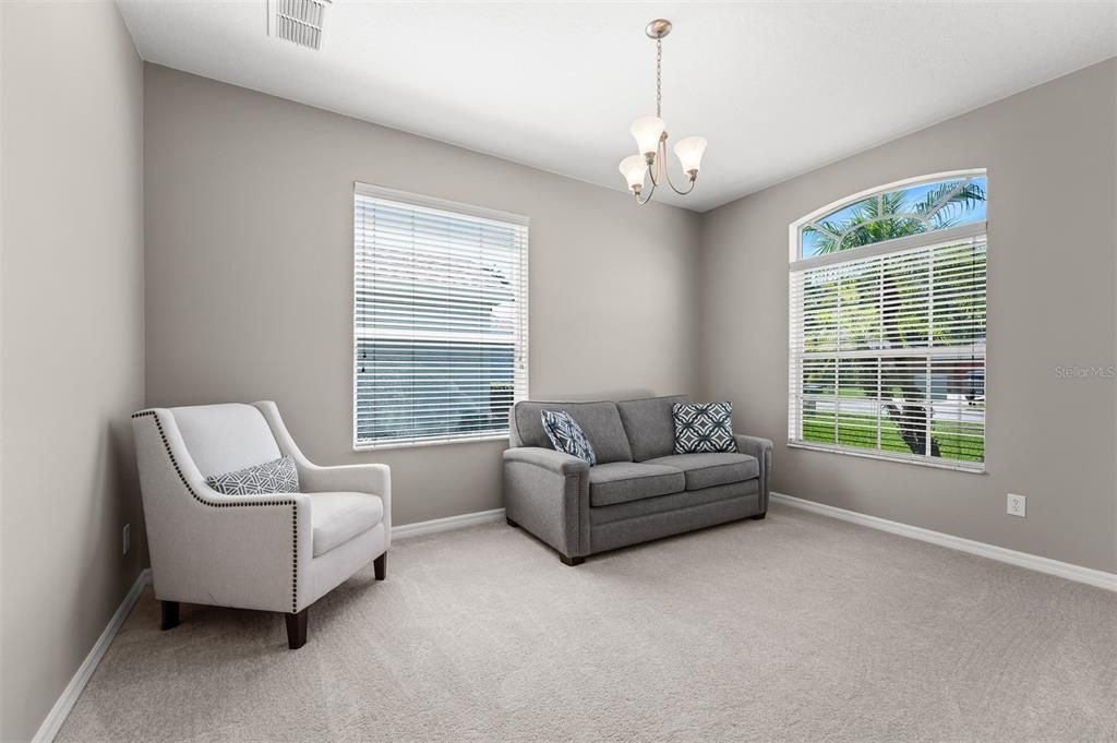 For Sale: $389,000 (3 beds, 2 baths, 1951 Square Feet)