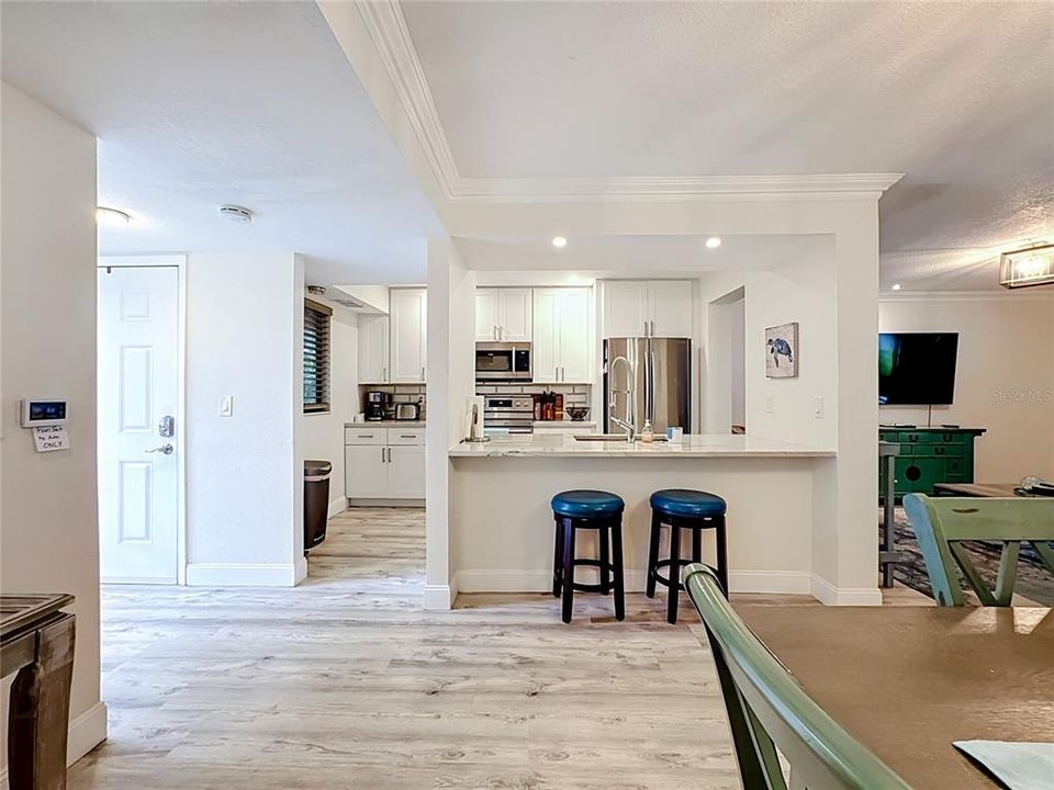 En Venta: $329,000 (2 camas, 2 baños, 1112 Pies cuadrados)