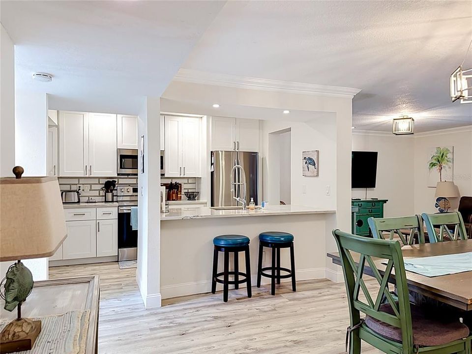 En Venta: $329,000 (2 camas, 2 baños, 1112 Pies cuadrados)