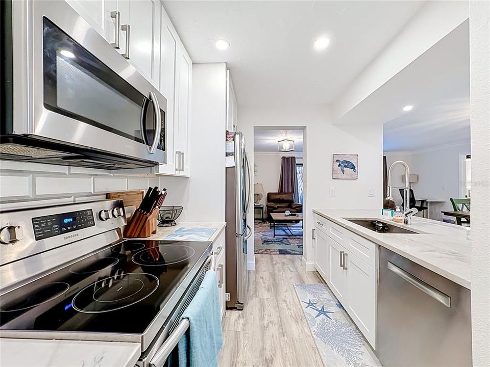 En Venta: $329,000 (2 camas, 2 baños, 1112 Pies cuadrados)