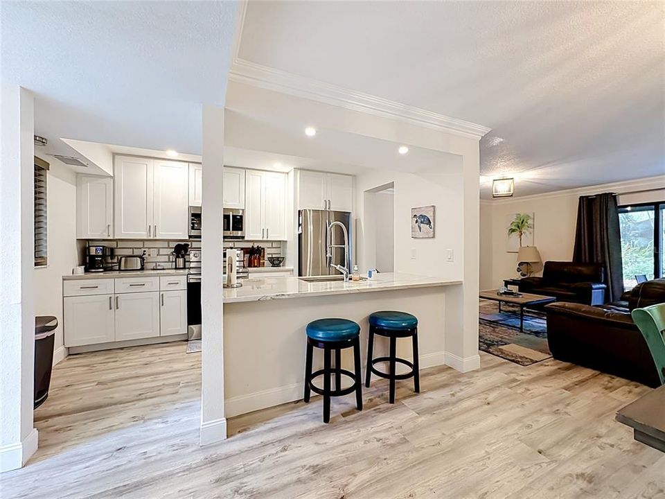 En Venta: $329,000 (2 camas, 2 baños, 1112 Pies cuadrados)