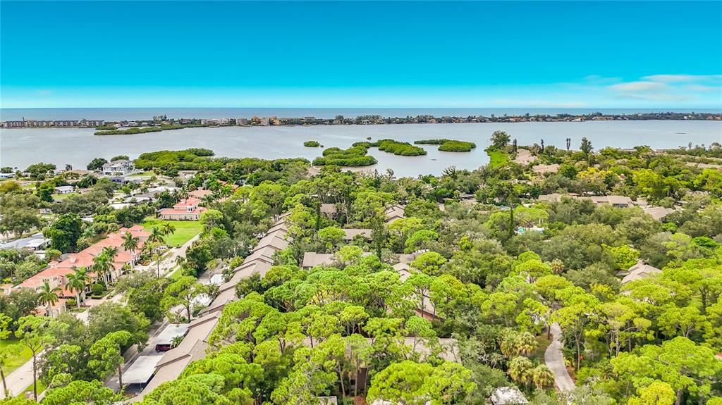 En Venta: $329,000 (2 camas, 2 baños, 1112 Pies cuadrados)