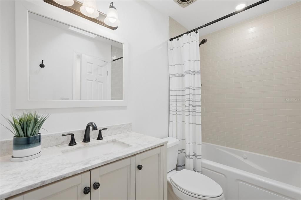 В аренду: $3,250 (3 спален, 2 ванн, 1252 Квадратных фут)