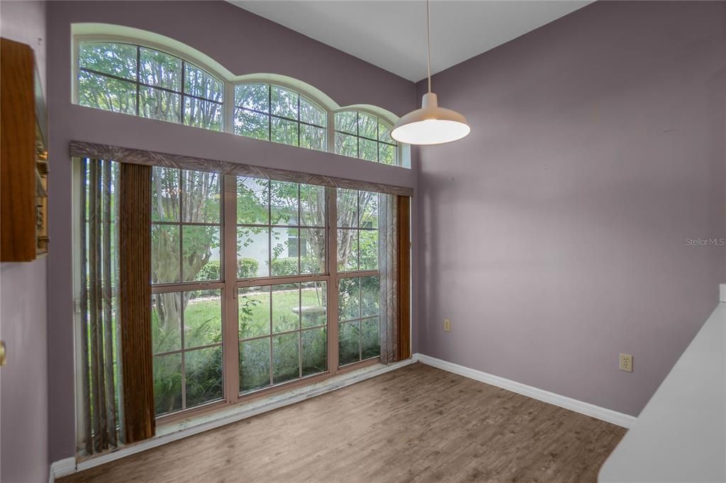 For Sale: $333,000 (4 beds, 2 baths, 2044 Square Feet)