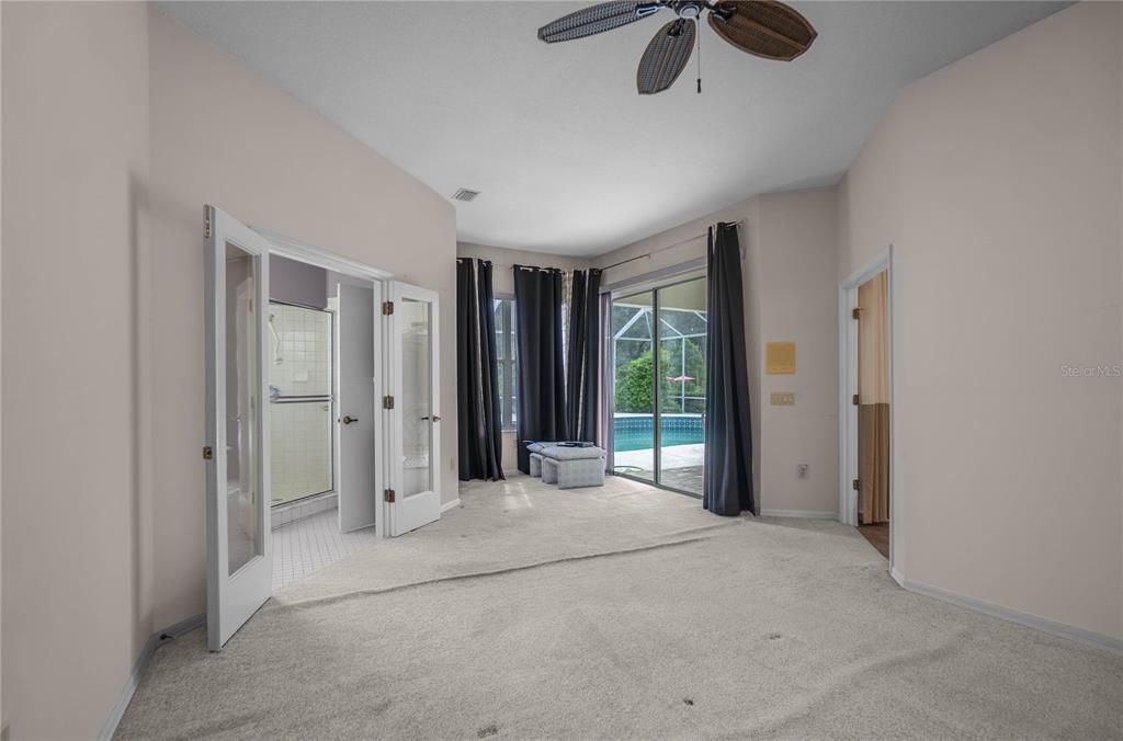 For Sale: $333,000 (4 beds, 2 baths, 2044 Square Feet)