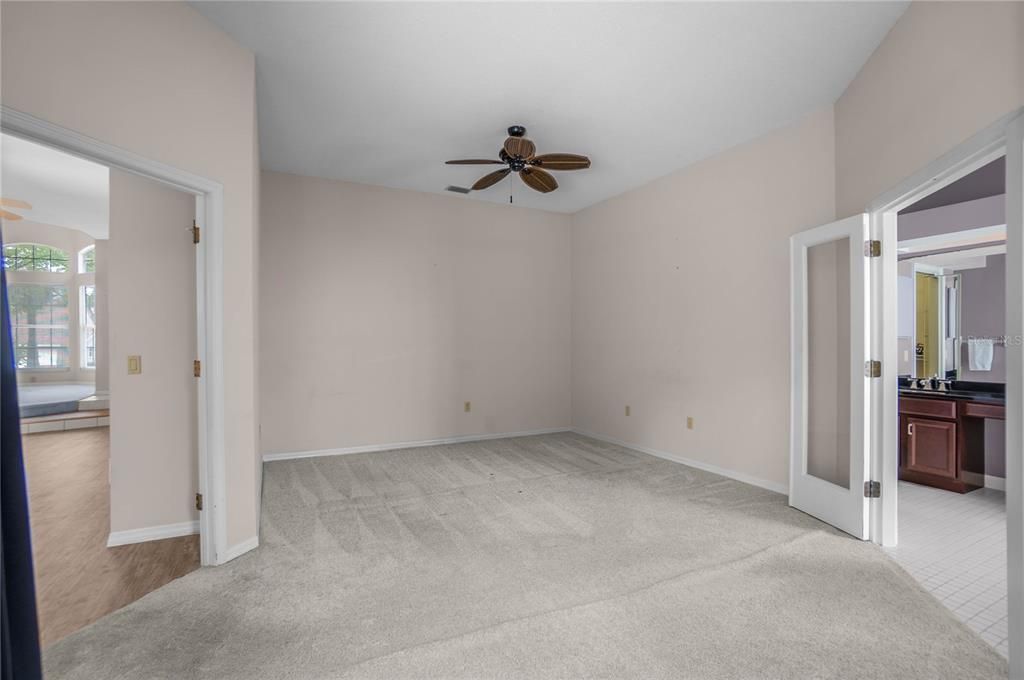 For Sale: $333,000 (4 beds, 2 baths, 2044 Square Feet)