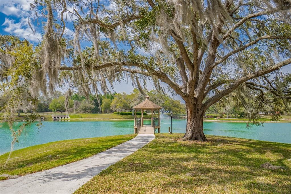 For Sale: $333,000 (4 beds, 2 baths, 2044 Square Feet)