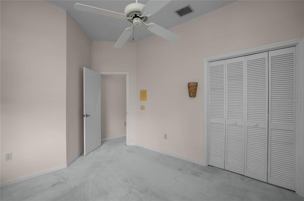 For Sale: $333,000 (4 beds, 2 baths, 2044 Square Feet)