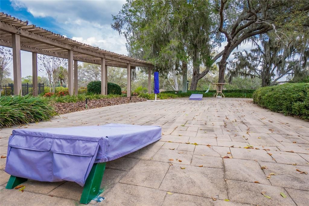 For Sale: $333,000 (4 beds, 2 baths, 2044 Square Feet)