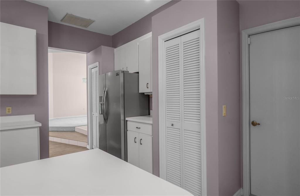 For Sale: $333,000 (4 beds, 2 baths, 2044 Square Feet)