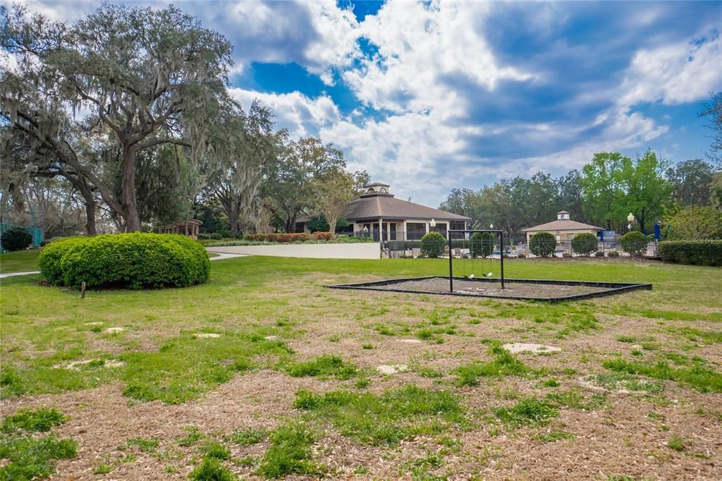 For Sale: $333,000 (4 beds, 2 baths, 2044 Square Feet)